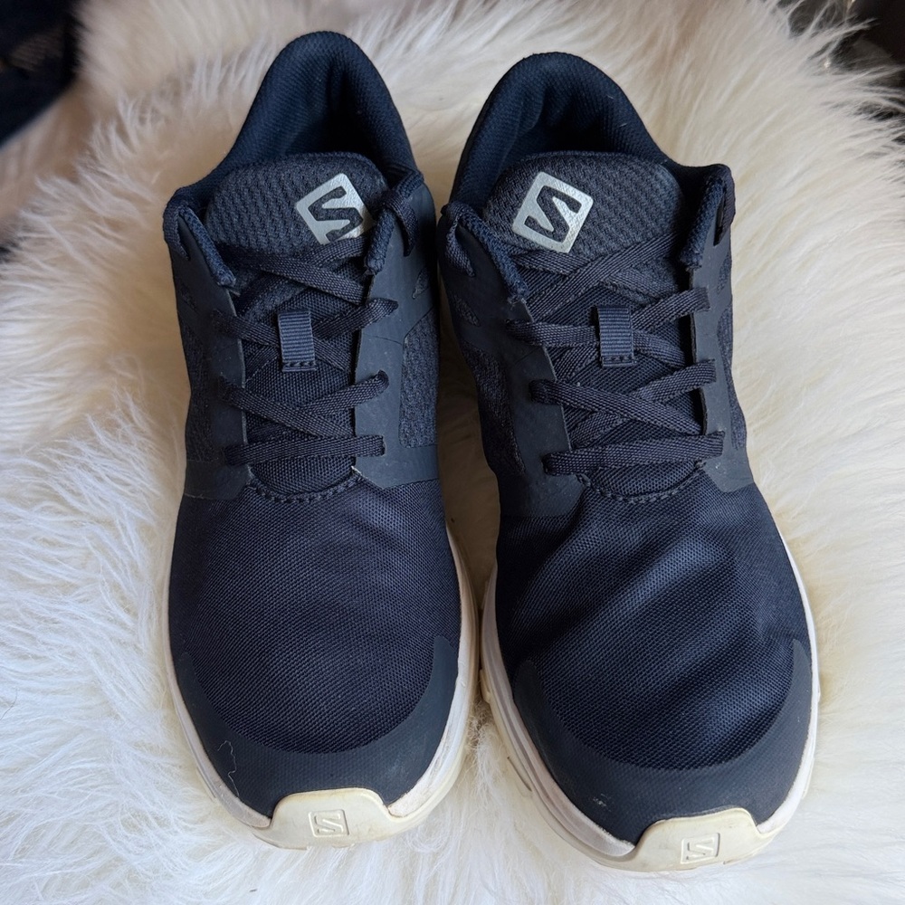 Salomon Outbound Men’s Blue Hiking Shoes Size 9.5